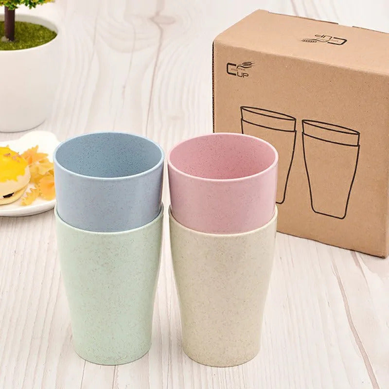 4 piece portable drinking cup made of wheat straw - In Use