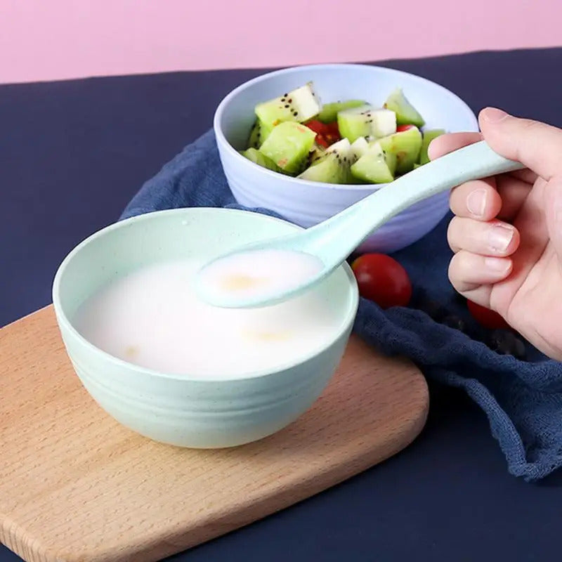 Wheat Straw Bowls Round Household Rice Salad Bowls Set - In Use